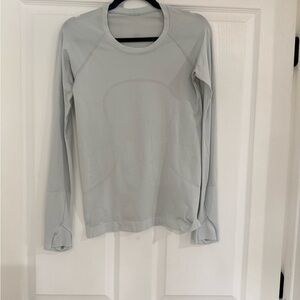 Lululemon Light Gray Long Sleeve Top